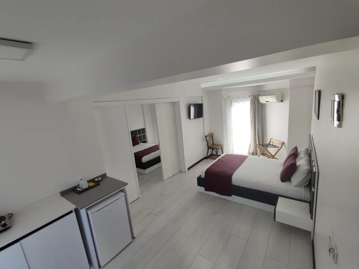 Wb Weekend Otel Bodrum 3*,