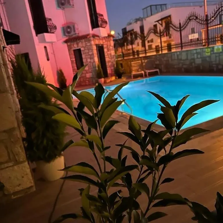 Wb Weekend Otel Bodrum 3*,